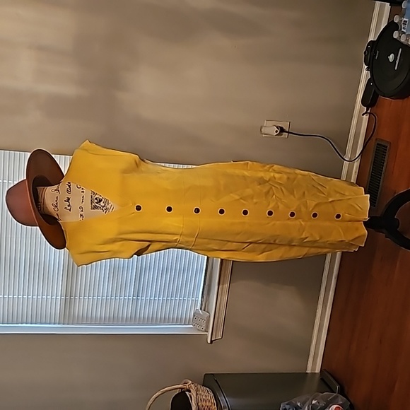 New York & Company Yellow Sleeveless Dress w/Buttons XL - Picture 2 of 16